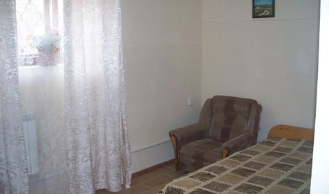 Трехместный эконом, цокольный этаж