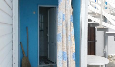 Домик трехместный (вид на море)