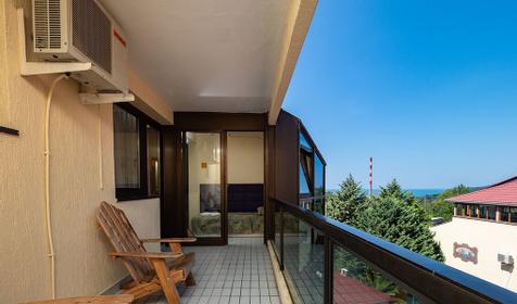  3-местный с балконом. Пансионат Шексна, Сочи, Вардане