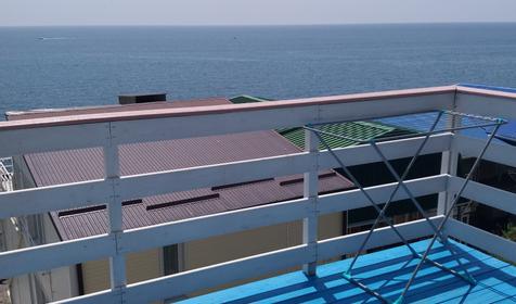 Четырёхместный номер "Студия" №5 с видом на море