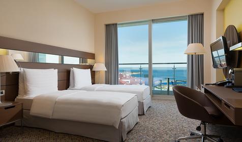 Премиум с видом на море. Отель Radisson Blu Resort&Congress Centre (Рэдиссон Блю Курорт и Конгресс Центр), Сочи