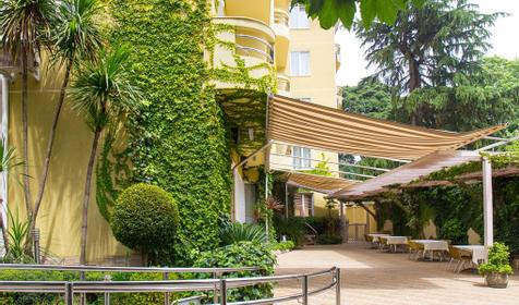 Отель Альмира. Сочи, Адлер