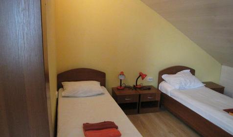 Стандартный мансардный номер. Пансионат Солнышко, Сочи, Адлер