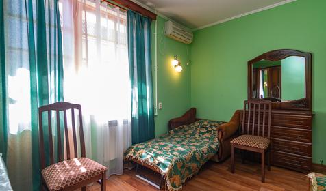 Люкс трехместный. Гостевой дом Лидия, Сочи, Адлер