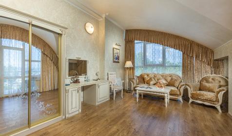 Люкс с балконом