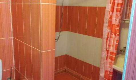 Трехместный стандарт с панорамными окнами и видом на море