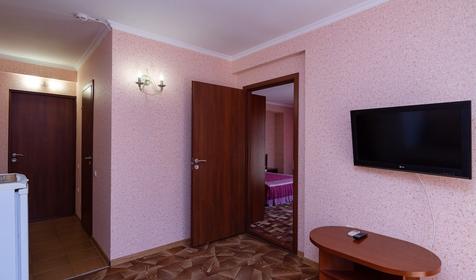 Двухкомнатный стандарт с доп.местом. Отель Мишель, Анапа