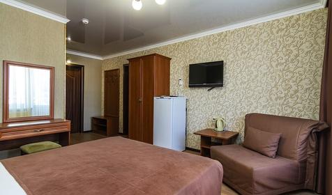 Стандарт плюс двухместный, вид на бассейн. Отель Мишель, Анапа