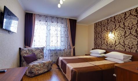 Стандарт двухместный, вид на бассейн. Отель Мишель, Анапа