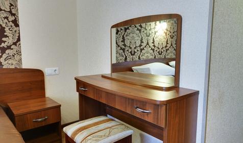 Стандарт двухместный, вид на бассейн. Отель Мишель, Анапа