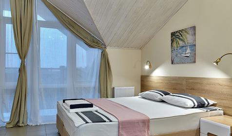 Стандарт трехместный однокомнатный. Отель Золотой фазан, Темрюк, Кучугуры