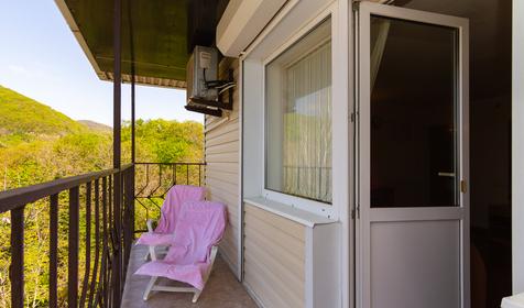 Номер с балконом. Отель Бриз, Туапсинский р-н, пос. Тюменский