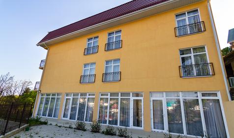 Коттедж с двориком и террасой. Гостевой комплекс Лето, Сочи, Лазаревское