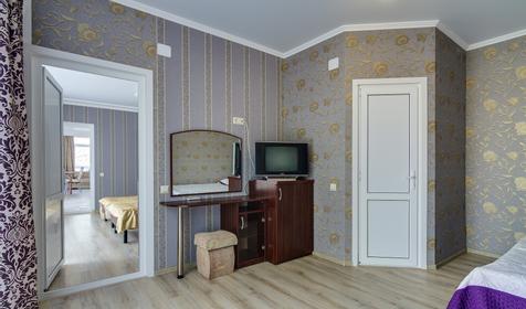 Коттедж с двориком и террасой. Гостевой комплекс Лето, Сочи, Лазаревское