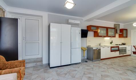 Коттедж с двориком и террасой. Гостевой комплекс Лето, Сочи, Лазаревское