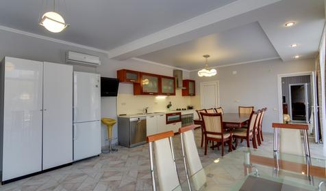 Коттедж с двориком и террасой. Гостевой комплекс Лето, Сочи, Лазаревское