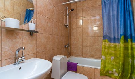 Двухкомнатный люкс с кухней-гостиной и балконом (вид на море)