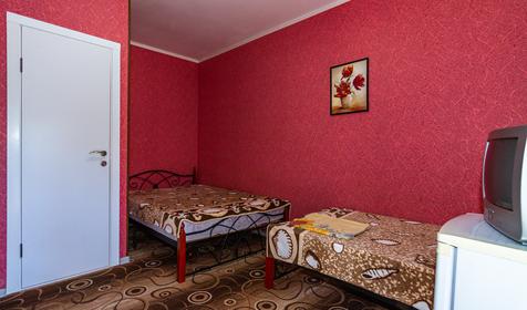 Трехместный стандарт. Гостевой дом Виктория, Туапсе, Дедеркой