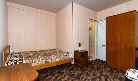 Четырехместный стандарт. Гостевой дом Виктория, Туапсе, Дедеркой