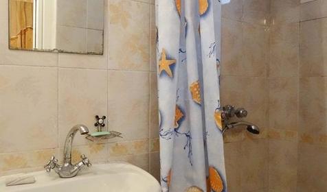 Гостевой дом Людмила, Сочи, Лоо