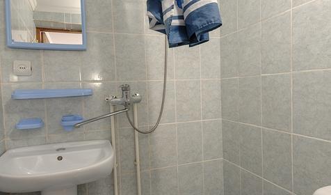 Пятиместный двухкомнатный с кухней №12