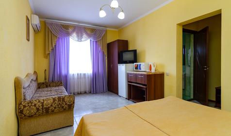 Трех-четырехместный евростандарт. Гостевой дом Аквамарин, г. Геленджик