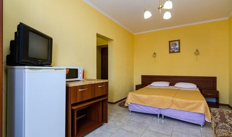 Трех-четырехместный евростандарт. Гостевой дом Аквамарин, г. Геленджик