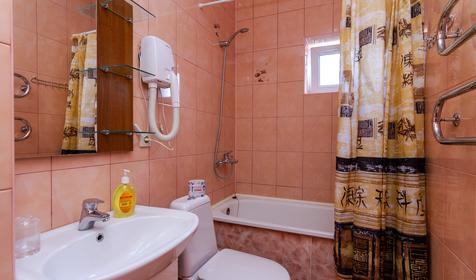 Трех-четырехместный евростандарт. Гостевой дом Аквамарин, г. Геленджик