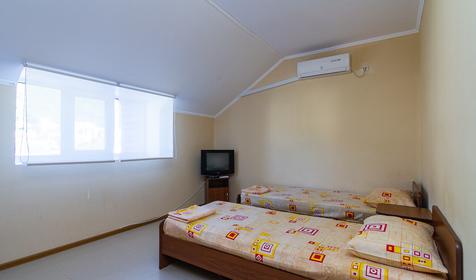 Трехместный стандарт эконом. Гостевой дом Солнечный берег, Анапа, Сукко