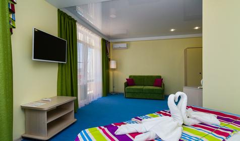 Четырехместный с двумя балконами. Гостевой дом Позитив, Анапа, Витязево