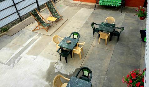 На Набережной