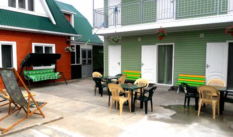 На Набережной