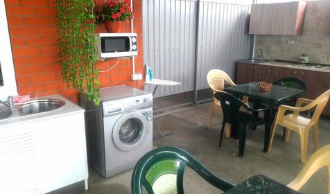 На Набережной