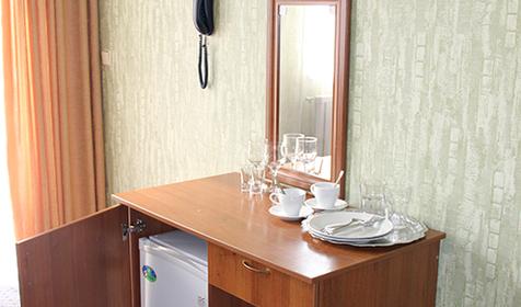 Двухместный двухкомнатный номер. Отель Корсар, г. Сочи, Адлерский район