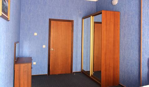 Двухместный двухкомнатный номер. Отель Корсар, г. Сочи, Адлерский район