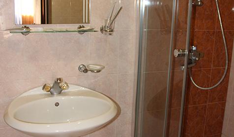 Двухместный двухкомнатный номер. Отель Корсар, г. Сочи, Адлерский район