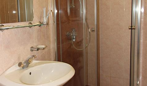 Двухместный двухкомнатный номер. Отель Корсар, г. Сочи, Адлерский район