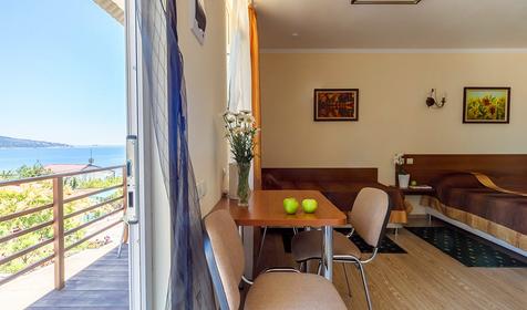 Двухместный семейный улучшенный. Пансионат Виктория, Геленджик, Кабардинка