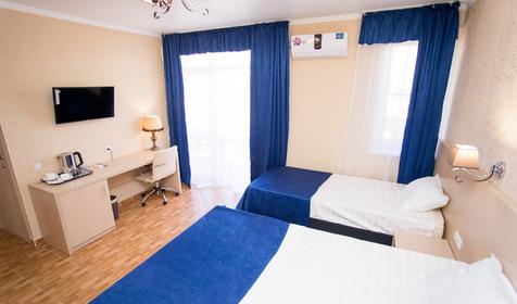 Трехместный стандарт с балконом