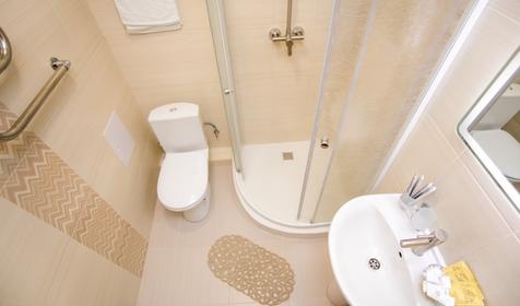 Пятиместный люкс с балконом и видом на море