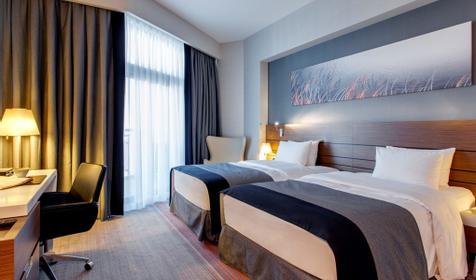 Улучшенный двухместный с видом на море номер. Кемпински Гранд Отель, г. Геленджик