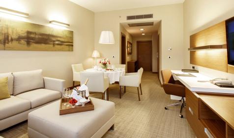 Люкс двухместный двухкомнатный. Кемпински Гранд Отель, г. Геленджик