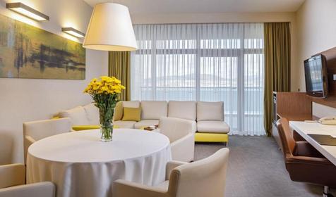 Люкс семейный двухместный трехкомнатный. Кемпински Гранд Отель, г. Геленджик