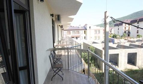 Полулюкс пятиместный. Гостиница Акрополь. Геленджик, Кабардинка