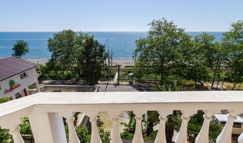 Четырехместный стандарт с балконом