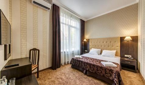 Люкс двухместный двухкомнатный без балкона. Отель Oscar (Оскар). Геленджик