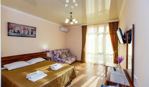 Четырехместный полулюкс с балконом