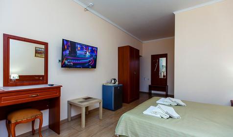 Четырехместный полулюкс с балконом