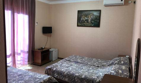 Трехместный с балконом