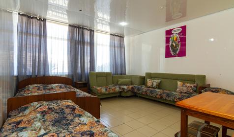 Четырехместный с удобствами. Гостевой дом Лазурит, Адлер